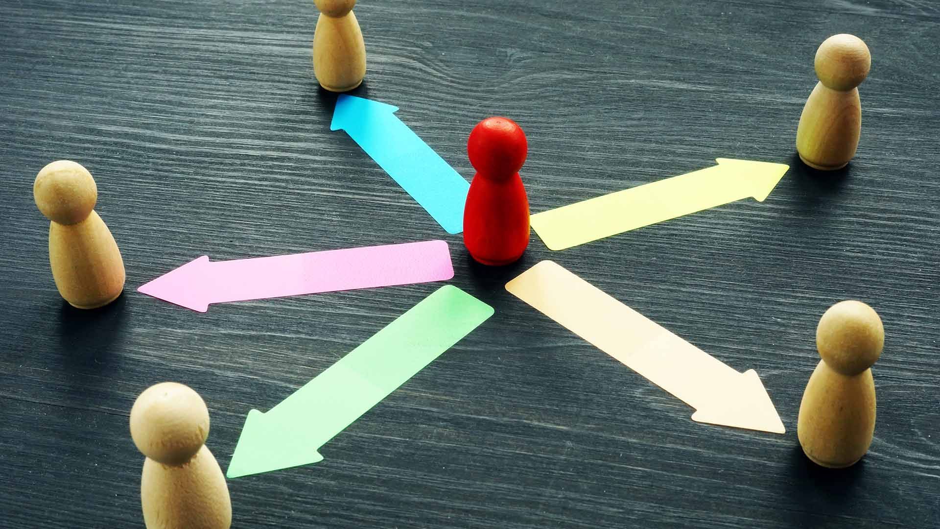 Challenges in Establishing Effective Knowledge Transfer Systems for Field Service Teams