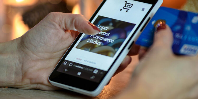 Rewriting Digital Commerce: From Presence to Real Maturity in Industrial B2B