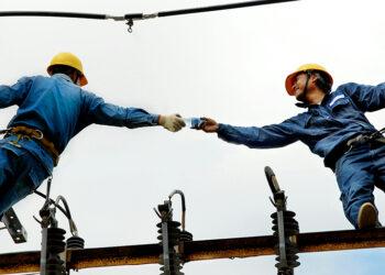 Field Service Engineering at a Crossroads: Confronting a Perfect Storm in the Talent Pipeline