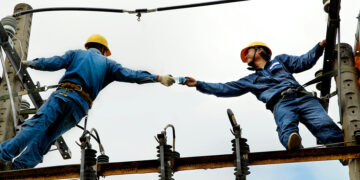 Field Service Engineering at a Crossroads: Confronting a Perfect Storm in the Talent Pipeline