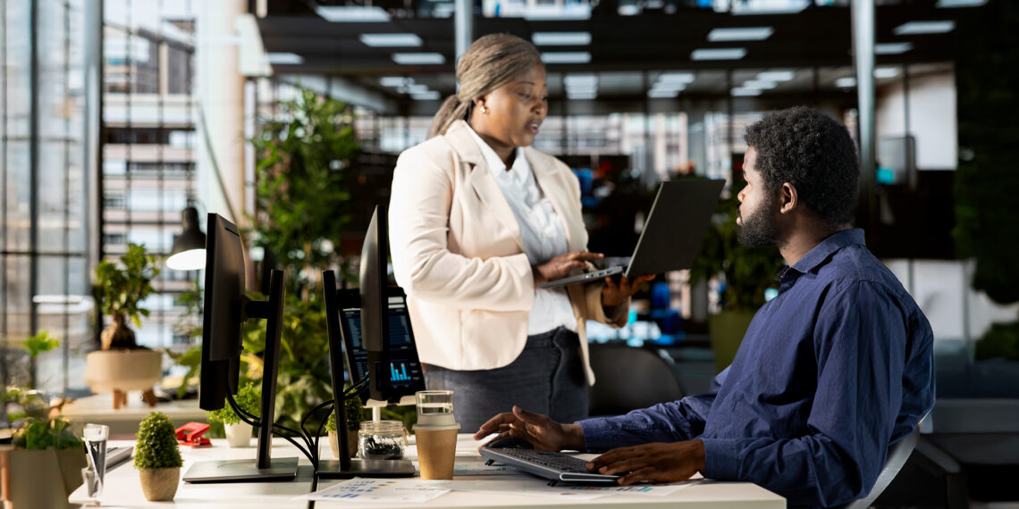 The Role of ChatGPT and AI Assistants in B2B eCommerce