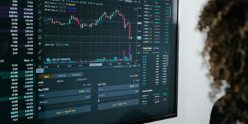 Forecasting in Motion: AI for Continuous Price Scenario Modeling